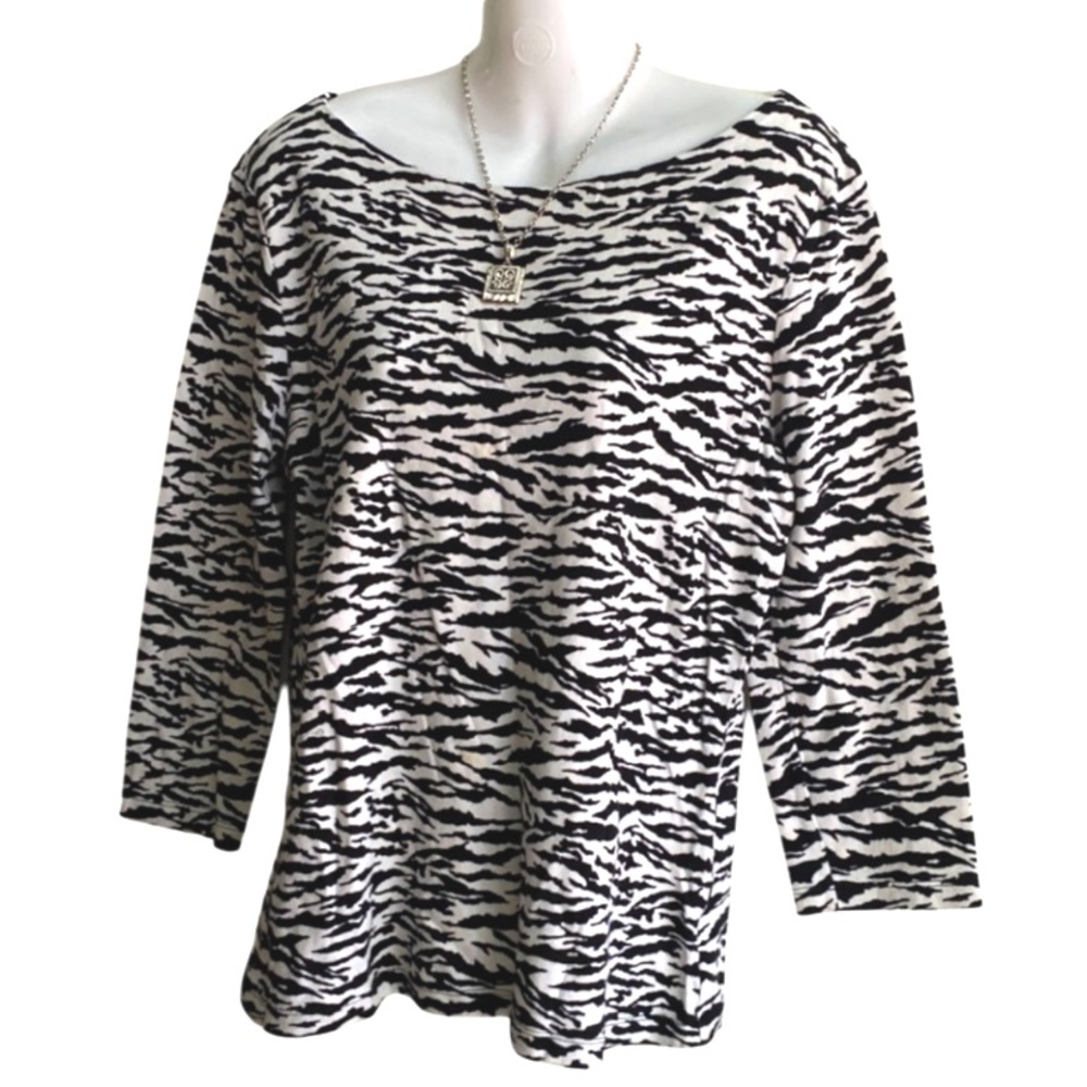 $10💥JONES NEW YORK Zebra Top!!!